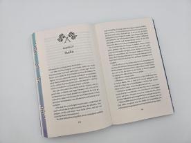 Bettina Hengesbach, Simone Soltani: Ride with me – Die Rennstrecke ist sein Leben, bis sie ihn aus der Spur bringt 