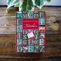 Cornelia Funke: Tintenwelt 1. Tintenherz 