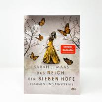 Alexandra Ernst, Sarah J. Maas: Das Reich der Sieben Höfe – Flammen und Finsternis 