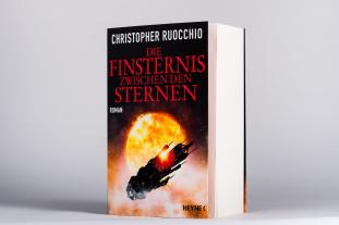 Christopher Ruocchio: Die Finsternis zwischen den Sternen 