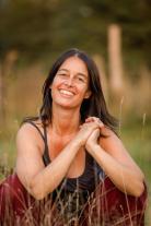 Sarah Lucke: Beckenboden-Yoga entspannt 