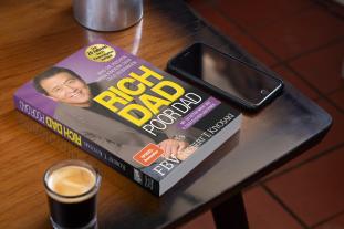 Robert T. Kiyosaki: Rich Dad Poor Dad 