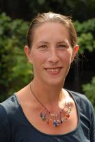 Barbara Weingartshofer, Sigrun Eder, Hanna Grubhofer: Was brauchst du? Mit der Giraffensprache und Gewaltfreier Kommunikation Konflikte kindgerecht lösen 