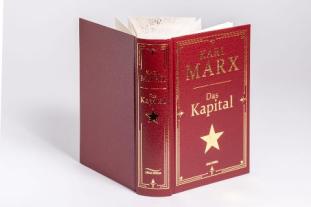 Karl Marx: Das Kapital. Gebunden in Cabra-Leder, mit Goldprägung 