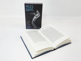 Stefan Hentz: Miles Davis. Sound eines Lebens 