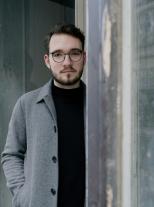 Lukas Rietzschel: Mit der Faust in die Welt schlagen 