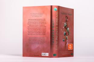 Barbara Imgrund, Tahereh Mafi: These Infinite Threads 