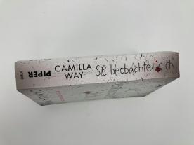 Camilla Way: Sie beobachtet dich 