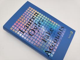 Lauren Oyler: Fake Accounts 