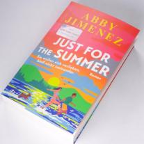 Urban Hofstetter, Abby Jimenez: Just for the Summer 