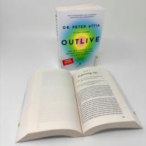 Peter Attia, Susanne Warmuth, Martina Wiese, Jorunn Wissmann: OUTLIVE 