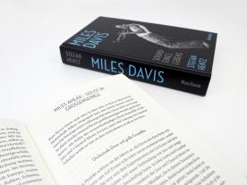 Stefan Hentz: Miles Davis. Sound eines Lebens 