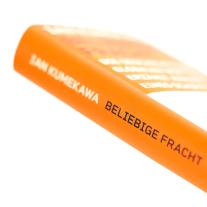 Andrea Kunstmann, Ian Kumekawa: Beliebige Fracht. Die Geschichte der globalen Wirtschaft, erzählt anhand eines Schiffs 