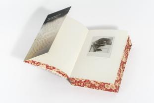 Emily Bähr: Gilded Ruin – Gods of New Olympia 