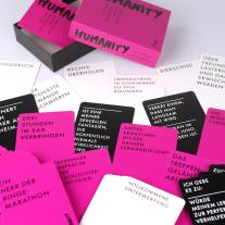 Emma Hegemann: Humanity – Ein Spiel so verrückt wie die Menschheit 