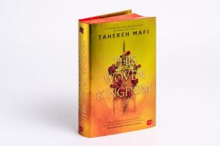 Barbara Imgrund, Tahereh Mafi: This Woven Kingdom 