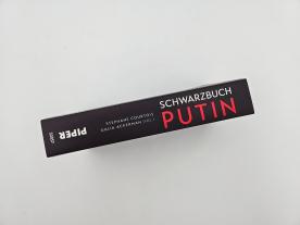 Jens Hagestedt, Ursula Held, Jörn Pinnow, Nadine Püschel, Barbara Sauser, Thomas Stauder, Elisabeth Thielicke, Galia Ackerman, Stéphane Courtois: Schwarzbuch Putin 