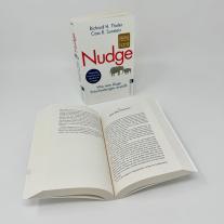 Cass R. Sunstein, Richard H. Thaler: Nudge 