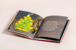 Nico Sternbaum: Schüttel den Weihnachtsbaum. Ein Weihnachts-Mitmachbuch zum Schütteln, Schaukeln, Pusten, Klopfen und sehen, was dann passiert. Von 2 bis 4 Jahren 