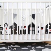 Agnieszka Sawczyn: Aki’s House: Kontrastreiches Faltbuch für Babys · Kontrastbuch angepasst an Babyaugen · Schwarz Weiß Buch für Neugeborene · Mein erstes Bilderbuch · Montessori Buch 