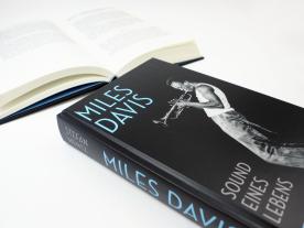 Stefan Hentz: Miles Davis. Sound eines Lebens 
