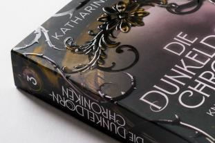 Katharina Seck: Die Dunkeldorn-Chroniken - Knospen aus Finsternis 